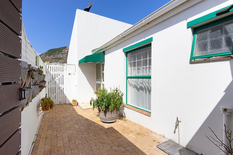 2 Bedroom Property for Sale in Glencairn Heights Western Cape